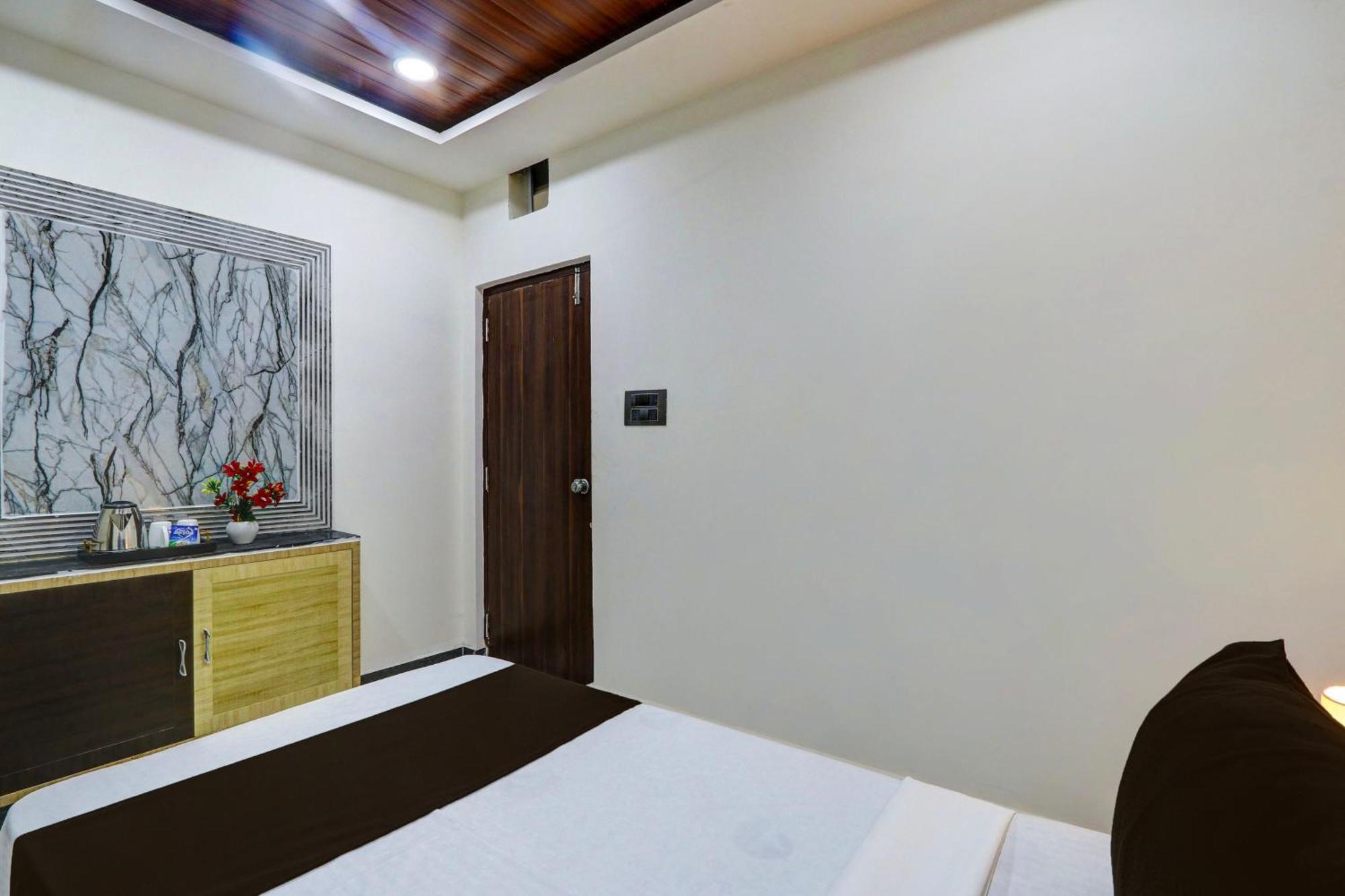 Hotel Super Collection O Gachibowli Phase 2 Near Isb Zewnętrze zdjęcie