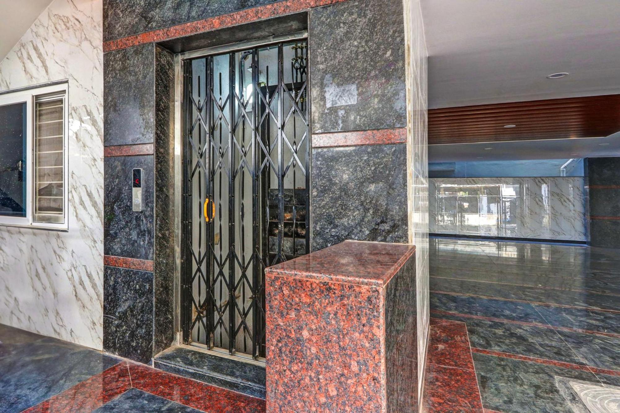 Hotel Super Collection O Gachibowli Phase 2 Near Isb Zewnętrze zdjęcie